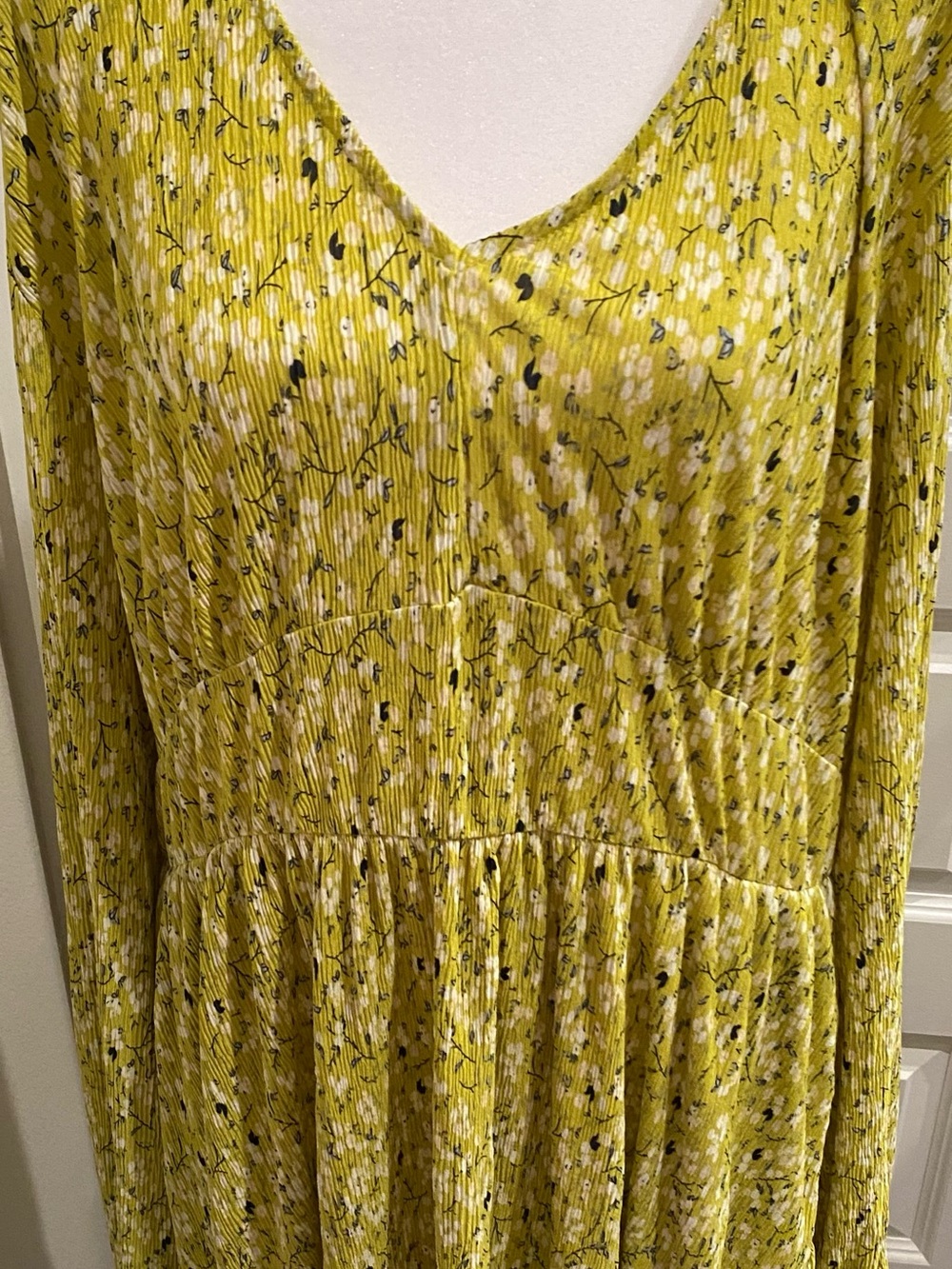 Cato Lime Green Floral V-Neck Long Sleeve Dress